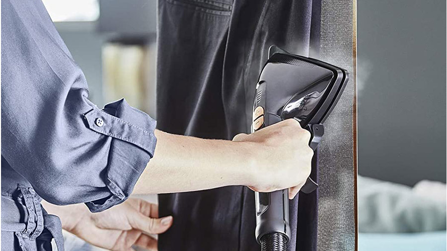 Le défroisseur PRO STYLE CARE IS8460D1 Rowenta