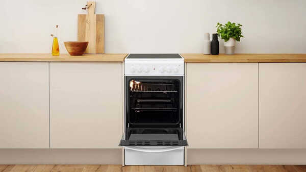 Cuisinière électrique IS5V4KHW Indesit