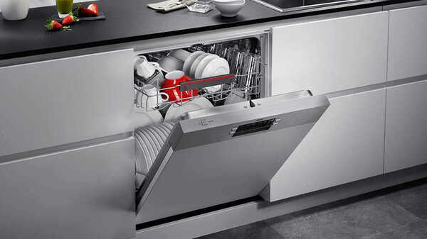 Le lave-vaisselle encastrable FEB52637ZM AEG