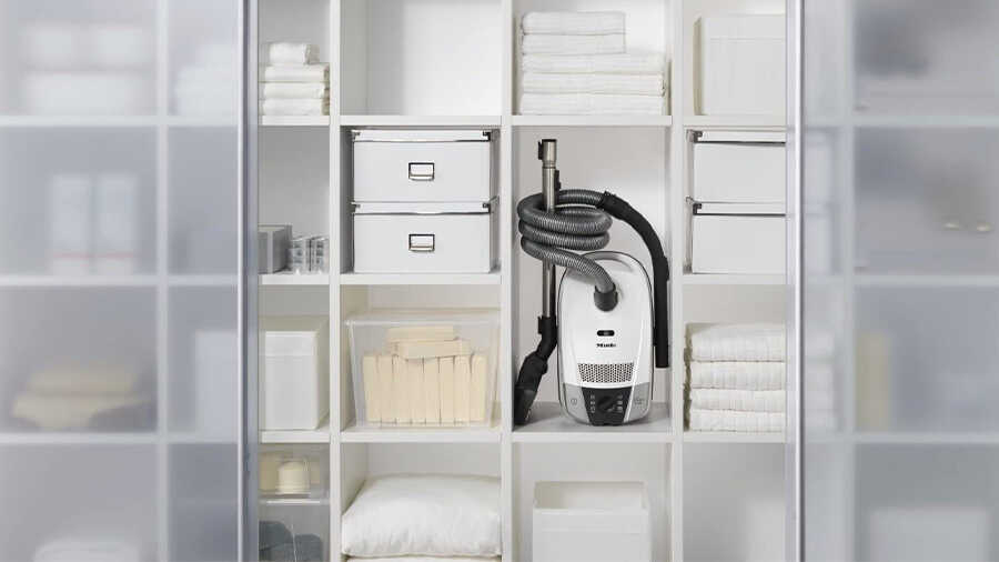 L’aspirateur traîneau compact C2 Allergy EcoLine SDCP4de Miele