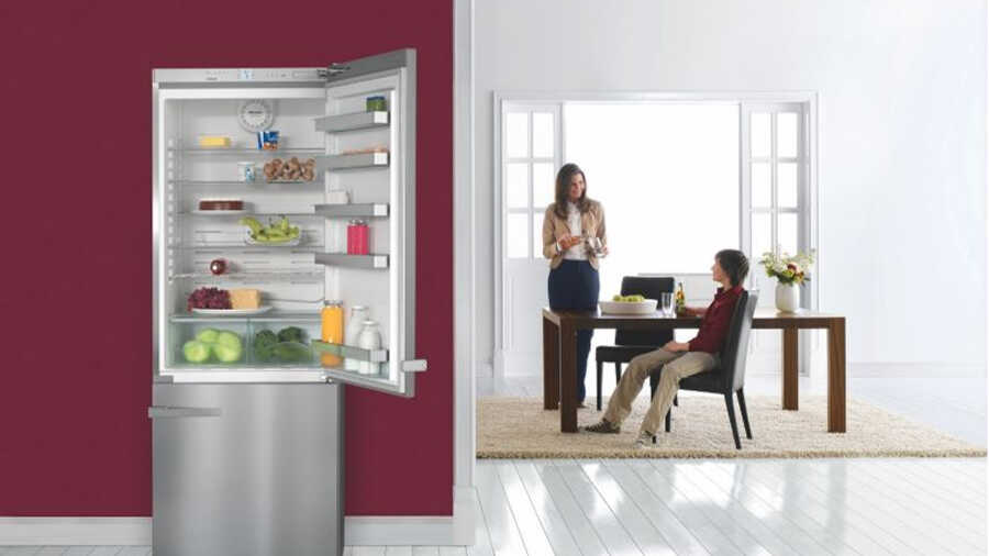 Le réfrigérateur/congélateur posable KFN 15943 D edt/cs de Miele