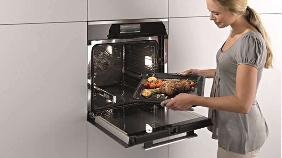 Le four multifonctions H 7164 BP MIELE